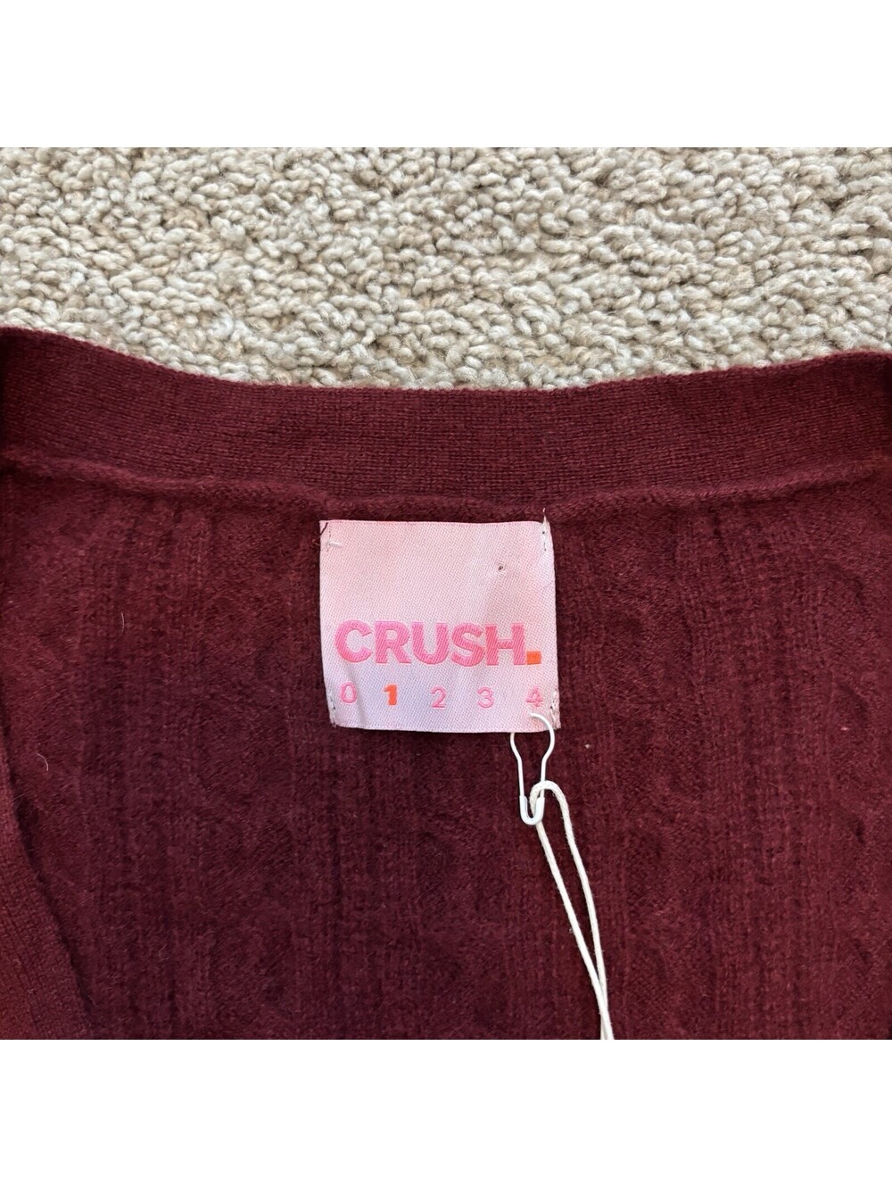 NWT Crush Cashmere Cabled Vienna V Neck Cardigan Burgundy Size 1 Quiet Luxury - Picture 5 of 8